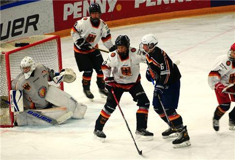 Simon Leuschner aus der U15 des REV Bremerhaven hat große Ziele.