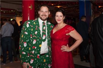 Simon und Rosanna. Weihnachtszauber 2017 in der Bremerhavener Stadthalle. Foto: ...