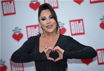 Simone Thomalla will wie ihre Tochter Sophia bei „Let’s Dance“ gewinnen. (Archivbild)