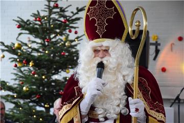 Sinterklaas, der niederländische Nikolaus, besucht einmal im Jahr die Kinder der Lebenshilfe in Selsingen.