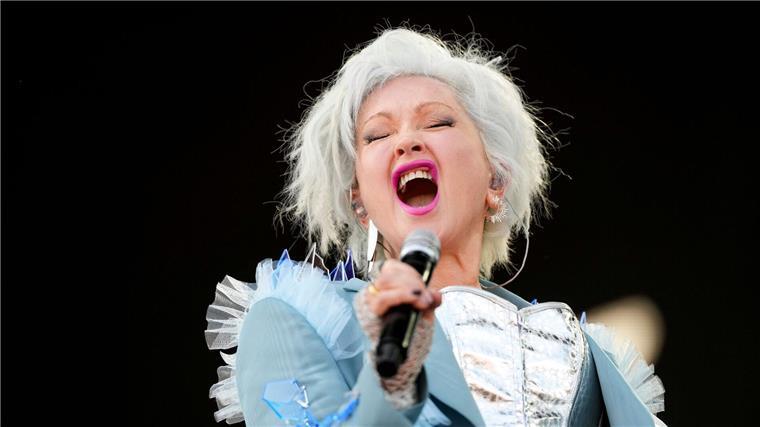 So much fun: Cyndi Lauper geht ein letztes Mal auf große Tour. (Archivbild)