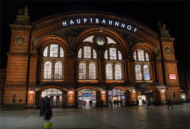So schön der Bremer Hauptbahnhof von außen aussehen mag: Im Inneren läuft nicht alles rund. Nun hat der Bahnhof eine traurige Auszeichnung erhalten.