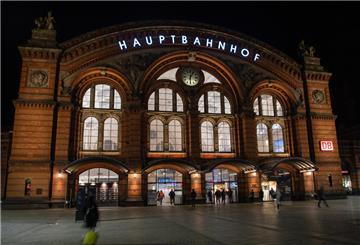So schön der Bremer Hauptbahnhof von außen aussehen mag: Im Inneren läuft nicht alles rund. Nun hat der Bahnhof eine traurige Auszeichnung erhalten.