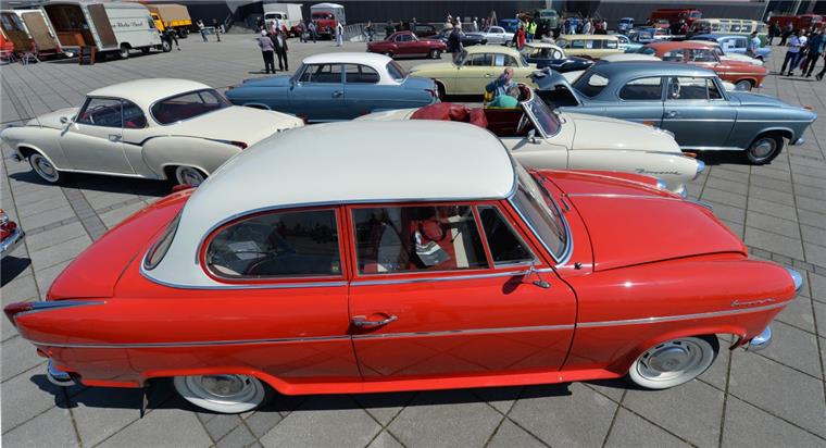 So schön können Autos sein: Eine Rote Isabella von Borgward, ausgestellt im Mai diesen Jahres auf dem Borgward World Meeting in Bremen.