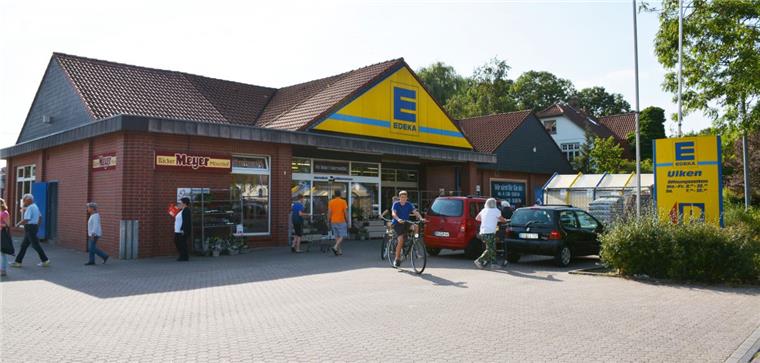 Edeka will neuen Markt in Burhave bauen So sieht der Edeka-Markt in Burhave heute aus. Doch schon bald soll ein neuer, doppelt so großer Markt gebaut werden.