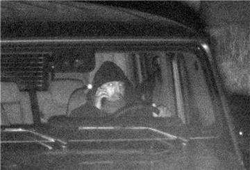 Fahndungsfoto. So sieht der Fahrer aus, der eines der geklauten Autos steuerte.