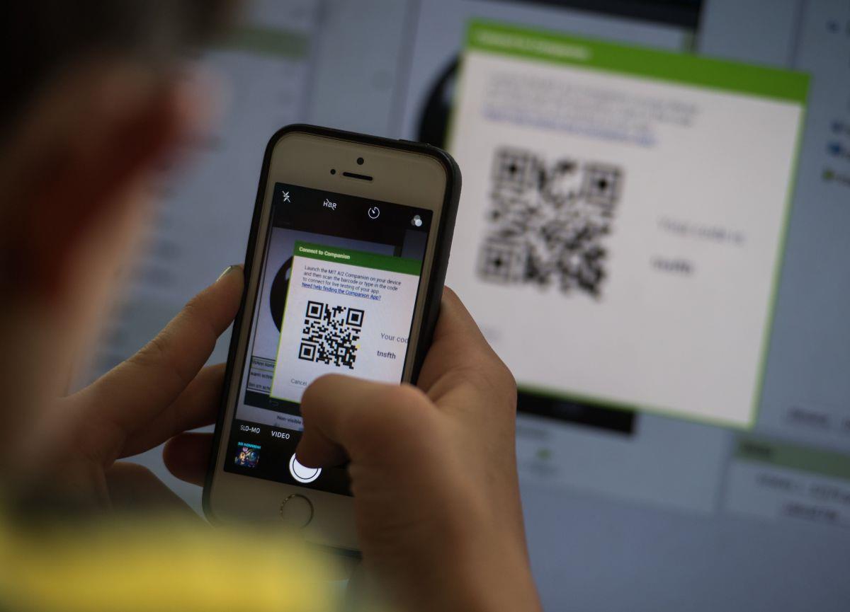 So sollen Passanten Informationen über "kulturelle Hotspots" in Sittensen erhalten: Einfach das Handy an den QR-Code halten.