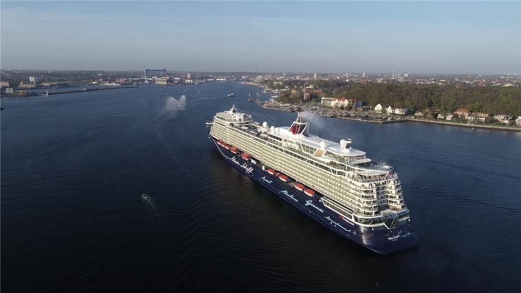 So wird auch die „Mein Schiff 2“ aussehen– die Schwester der „Mein Schiff 1“ wird im Januar in Bremerhaven in Dienst gestellt.