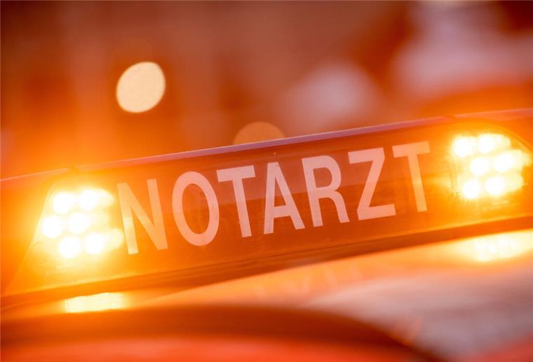 So wollte er den Sonntagabend vermutlich nicht ausklingen lassen. Der Pedelec-Fahrer kam mit schweren Verletzungen ins Krankenhaus.