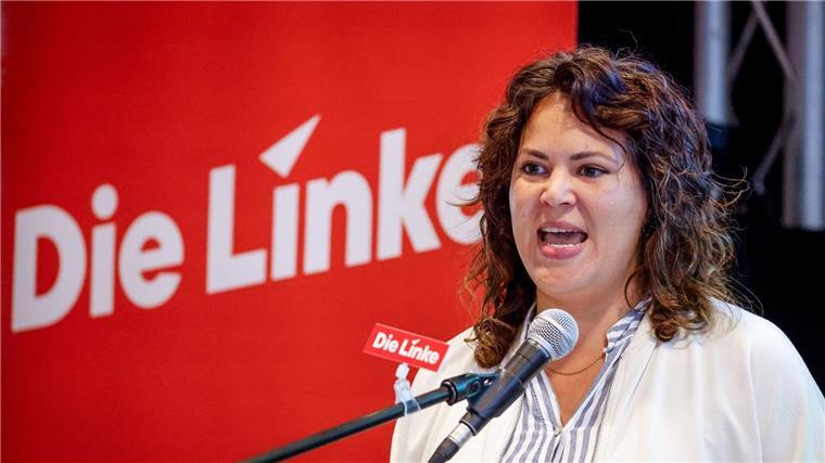 Sofia Leonidakis berichtete über die Arbeit der Fraktion.