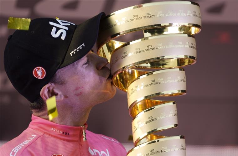Vor Tour de France kein Urteil im Doping-Fall Froome Solange kein Urteil gefällt ist, darf Rad-Champion Christopher Froome weiterfahren. Gerade erst hat er den Giro d’Italia gewonnen.