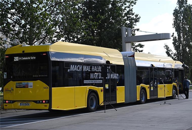 Bremen: 50 große Elektrobusse sollen Dieselfahrzeuge ersetzen Elektrobetriebener Gelenkbus