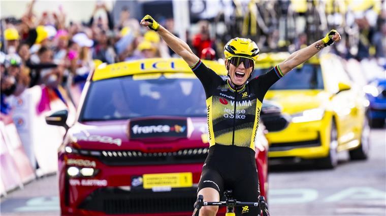 Macron und Pizza: „Königin“ erlöst Rad-Nation Frankreich Solo-Ritt bringt Gelb: Ferrand-Prevot gewinnt die Tour in den Alpen.