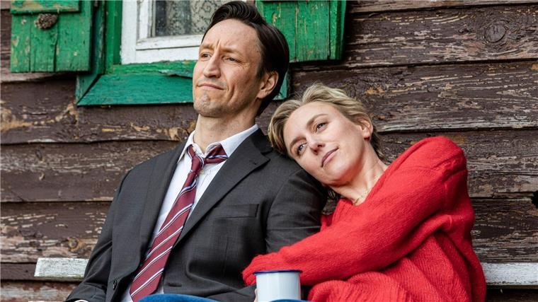 Sonja (Franziska Machens) kehrt im Film zurück zu ihrem Bruder Stefan (Hendrik Heutmann).