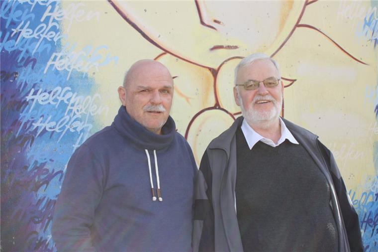 Wenn das Kind psychisch krank ist: Selbsthilfegruppe stellt sich vor Sozialarbeiter Bernd Behrends (links) und Pastor Uwe Colmsee haben vor viereinhalb Jahren die Selbsthilfegruppe für Eltern mit erwachsenen psychisch kranken Kindern gegründet.