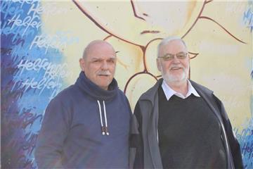 Sozialarbeiter Bernd Behrends (links) und Pastor Uwe Colmsee haben vor viereinhalb Jahren die Selbsthilfegruppe für Eltern mit erwachsenen psychisch kranken Kindern gegründet.