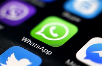 Soziale Netzwerke und Messenger-Dienste, wie WhatsApp werden von zwei Drittel der Deutschen genutzt. Bei den 18-34-Jährigen sogar von 83 Prozent. 