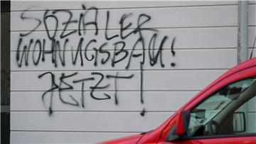 Sozialen Wohnungsbau gibt es im Landkreis quasi nicht. Da es jedoch an bezahlbaren Wohnungen fehlt, setzen Kommunen auf Selbstverpflichtung - neben anderen die Stadt Zeven.