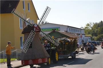 Spieka und Cappel feiern das Erntefest samt Umzug. Foto: Malekaitis