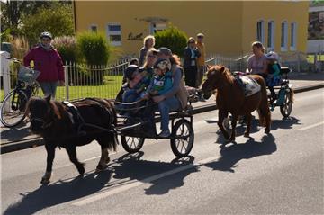 Spieka und Cappel feiern das Erntefest samt Umzug. Foto: Malekaitis