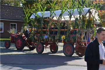Spieka und Cappel feiern das Erntefest samt Umzug. Foto: Malekaitis