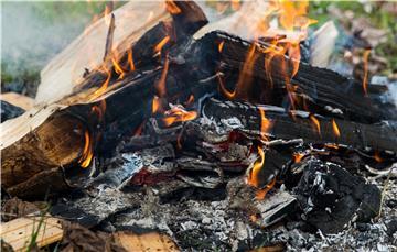 Spiele, Bastelangebote, Zeltdisco, Baden und Lagerfeuer (Symbolbild): Das alles soll auf dem Campingplatz Sandstedt geboten werden bei der SPD-Ferienkiste. 