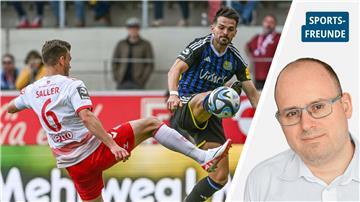 Spielszene: Jahn Regensburg gegen 1. FC Saarbrücken