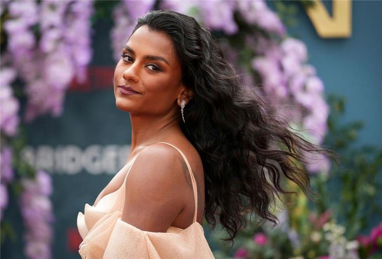 „Bridgerton“-Star postet Bericht über „Prada 2“-Rolle Spielt Simone Ashley im neuen „Der Teufel trägt Prada“-Film mit? Ein Post in ihrer Instagram-Story legt das zumindest nahe. (Archivbild)
