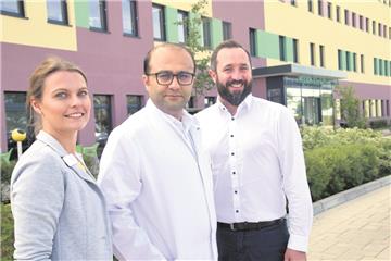 Sprachen gestern über aktuelle Entwicklungen am Klinik-Standort Nordenham (von links): Changemanagerin Sarah Henning, der ärztliche Direktor Dr. Orhan Kahraman und Geschäftsführer Georg Thiessen.  