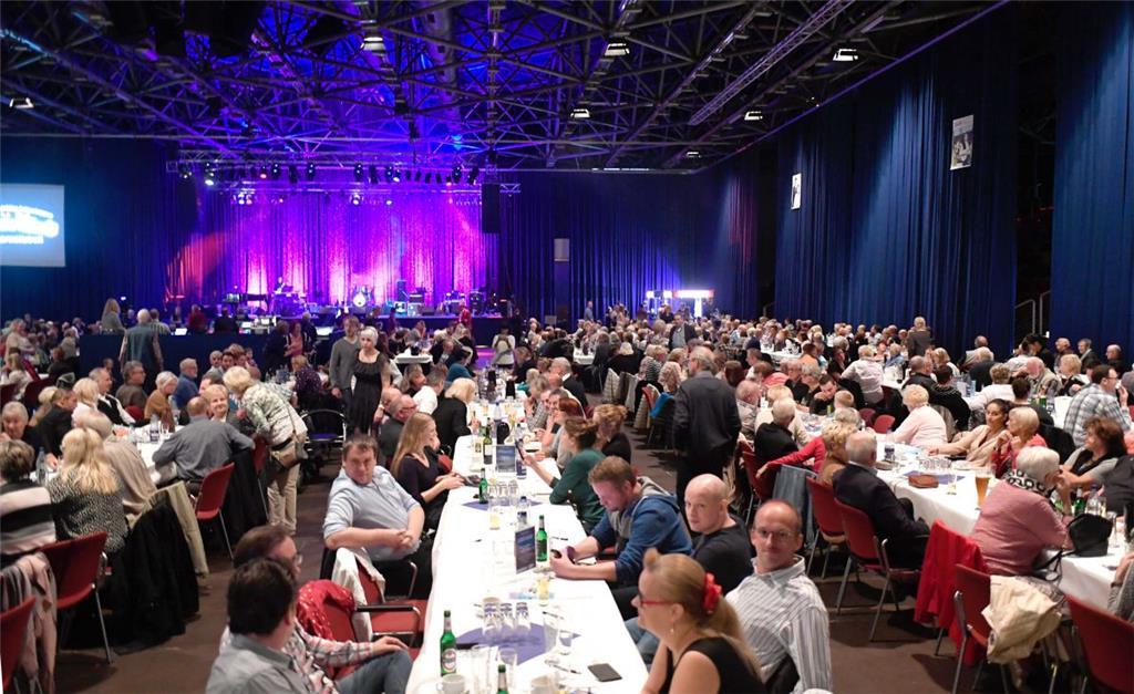 Stadthalle Seebeck am Markt  Sängerwettstreit Marke Bremerhaven 3.10.16 Foto Sch...