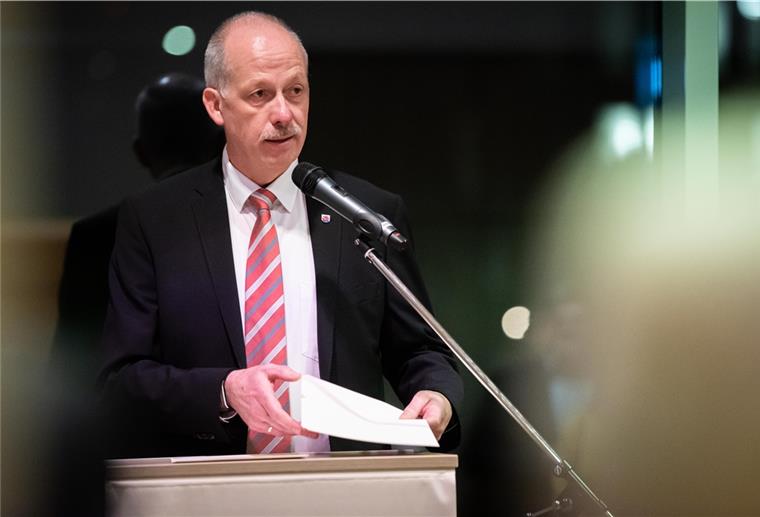 Bremerhaven: Streit um Sitzungen der Ausschüsse Stadtverordnetenvorsteher Torsten von Haaren.