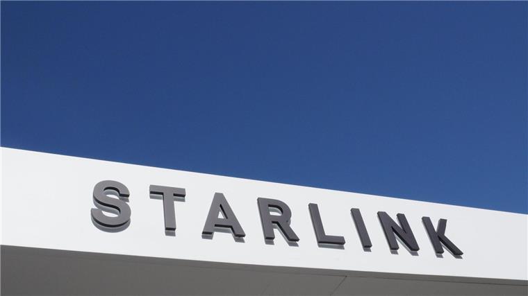 Starlink kann mit Frequenz-Zukauf leichter Handys erreichen Starlink will verstärkt schnelles Internet aus dem All direkt auf Smartphones bringen. (Archivbild)