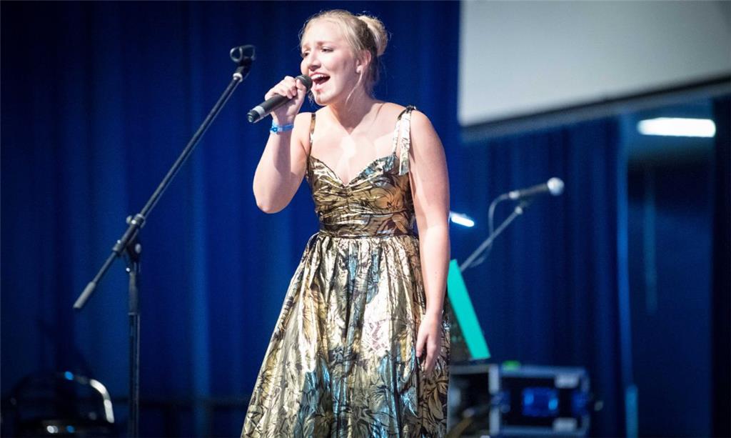 Startnummer 2: Laura Zwingel. Die 20-Jährige trat bereits das vierte Mal beim Sä...