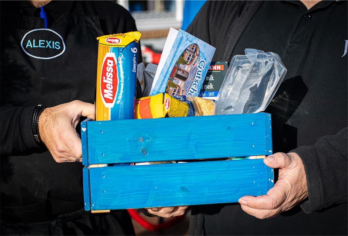 Statt eines gemeinsamen Essens für Bedürftige planen die Organisatoren des Nikolausessen aufgrund der Corona-Pandemie Geschenkpakete und Gutscheine. 