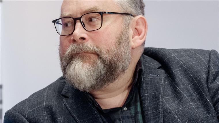DWDL übernimmt Niggemeiers Anteile an Übermedien Stefan Niggemeier scheidet als Gesellschafter von Übermedien aus, bleibt aber fester Autor (Archivbild).