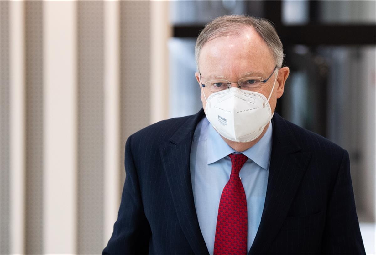Statt Oster-Ruhe: Niedersachsen prüft Verbote Stephan Weil will Einschränkungen über Ostern prüfen.