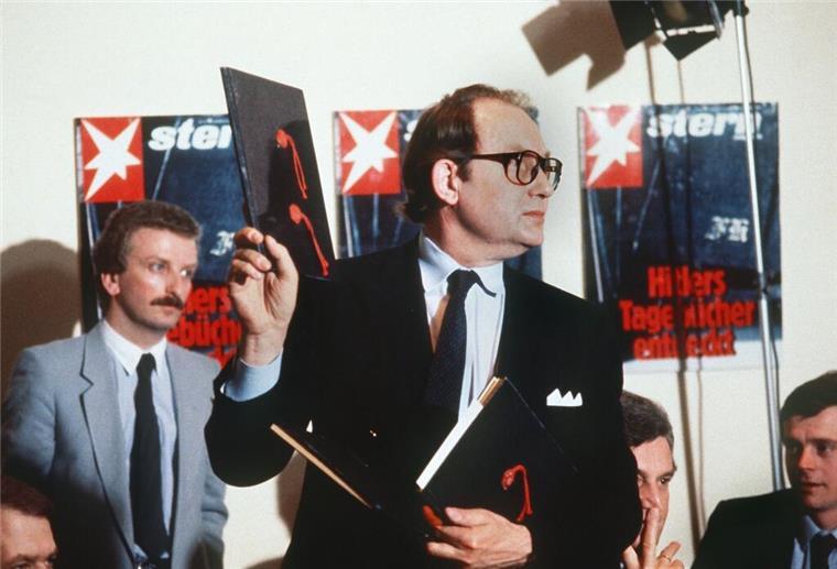 Falsche Hitler-Tagebücher - „Stern“-Reporter Heidemann tot „Stern“-Reporter Gerd Heidemann präsentierte 1983 auf einer Pressekonferenz des Hamburger Magazins „Stern“ die angeblichen Hitler-Tagebücher. (Archivbild)