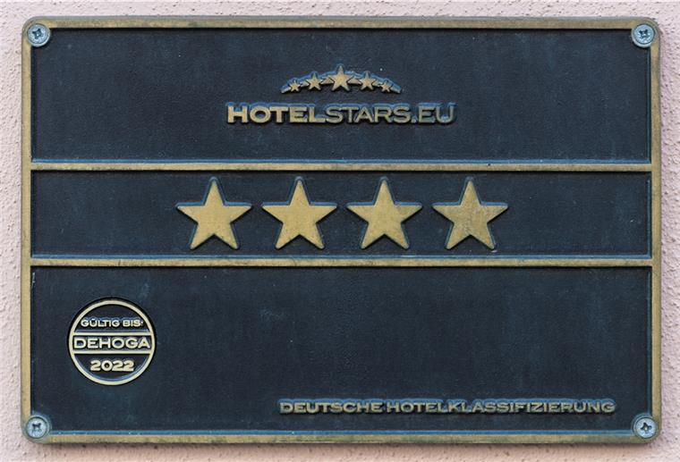 „Sterne sind die Währung der Hotels“, sagt Markus Luthe, Geschäftsführer der Dehoga Deutsche Hotelklassifizierung. Diese Gesellschaft wacht in Deutschland darüber, nach welchen Kriterien Sterne vergeben werden.