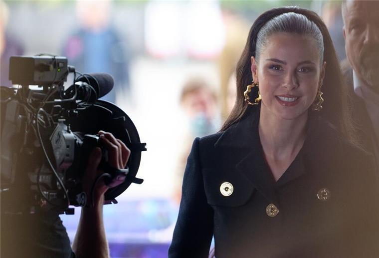 Rückzug vom Ruhm: Wenn Musikstars die Öffentlichkeit meiden Stille statt Scheinwerfer: Lena Meyer-Landrut gönnt sich eine Auszeit vom Ruhm. (Archivbild)