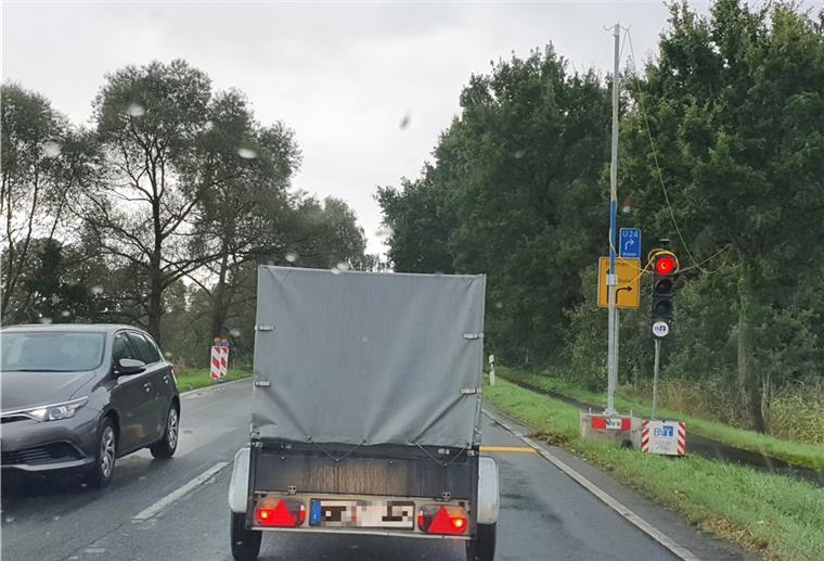 Stotels unfallträchtige Kreuzung (Burgstraße/L135) wird umgebaut. Im ersten Bauabschnitt geht es um die Rechtsabbiegerspur aus Richtung Bremerhaven.