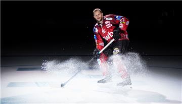 Stürmer Carson McMillan bleibt ein weiteres Jahr bei den Fischtown Pinguins.