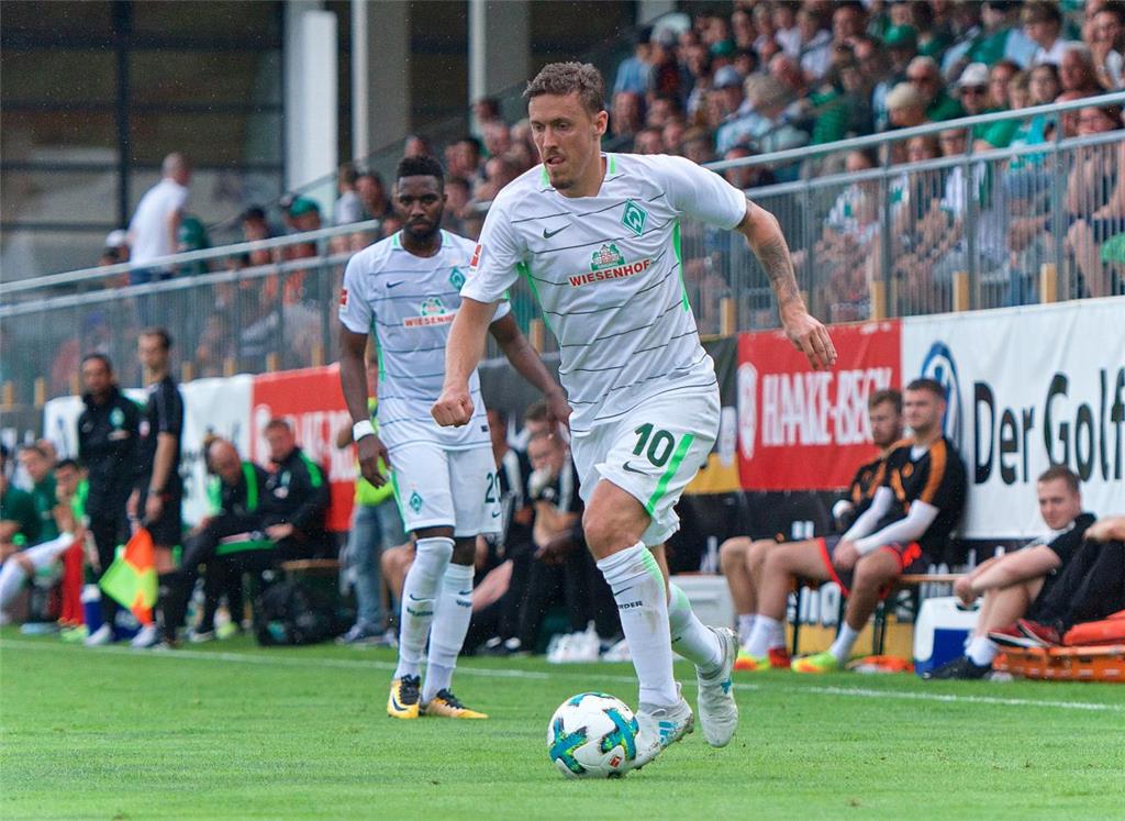 Stürmer Max Kruse (hier im neuen Auswärtstrikot) hat laut &quot;Bild&quot; angeg...