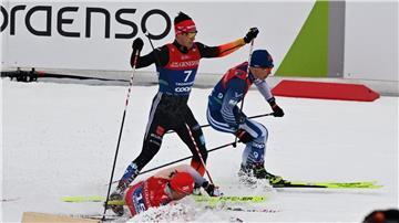 Sturz vor der Zielgeraden: Jan Stölben scheidet aus.
