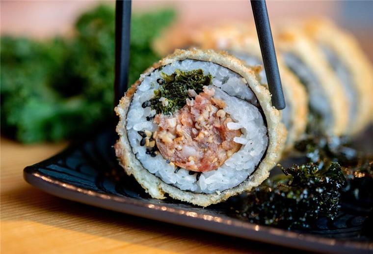 Sushi mit Grünkohl und Pinkel.