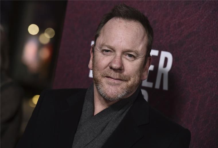 Kiefer Sutherland, US-Schauspieler, kommt zur Premiere von "The Tender Bar" im TCL Chinese Theatre. 