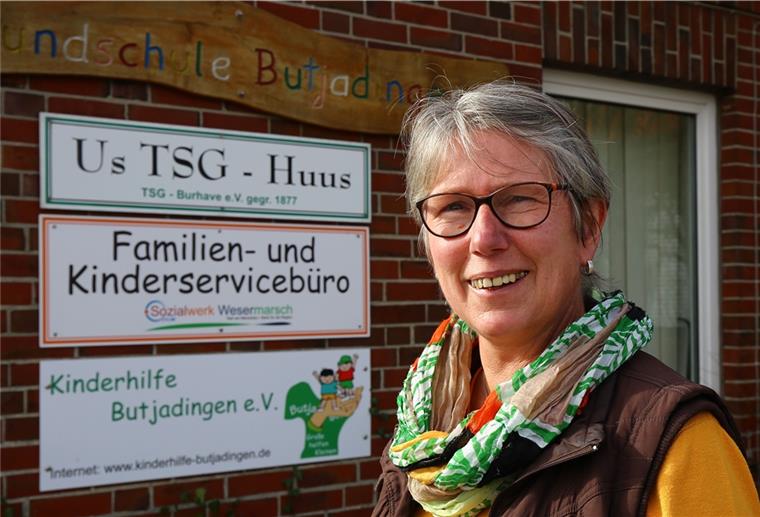 Sylke Wulff leitet das Familien- und Kinderservicebüro in Butjadingen, seit es gegründet wurde. Ursprünglich kommt sie aus der Altenpflege.