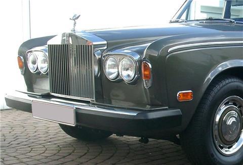 Ein Rolls-Royce Silver Shadow II. 