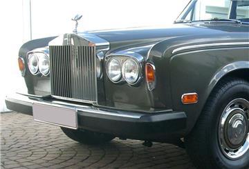  Ein Rolls-Royce Silver Shadow II. 