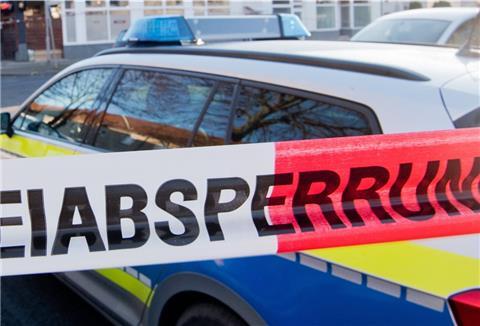 Symbolfoto: In Ganderkesee bedrohte ein Mann seine Familie mit einem Messer.