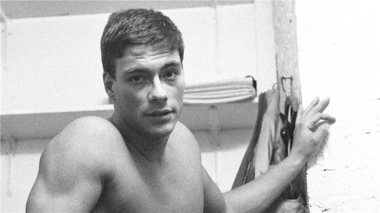Arte-Doku über Jean-Claude Van Damme Szene aus der Dokumentation „Jean-Claude Van Damme: Karate-Diva“.
